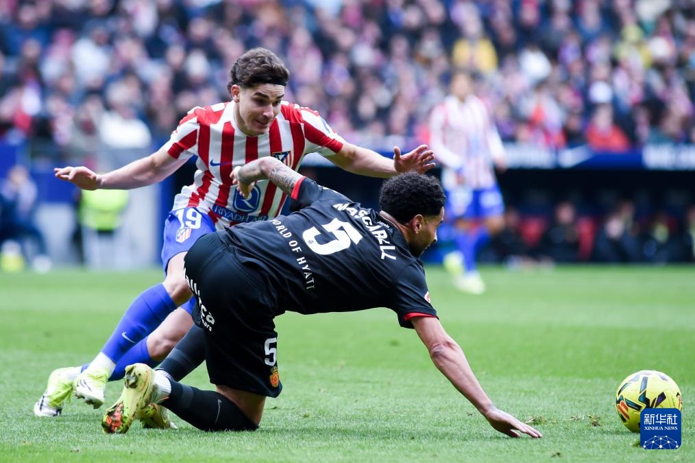 西甲-拉菲尼亚、亚马尔破门 巴萨2-0比利亚雷亚尔